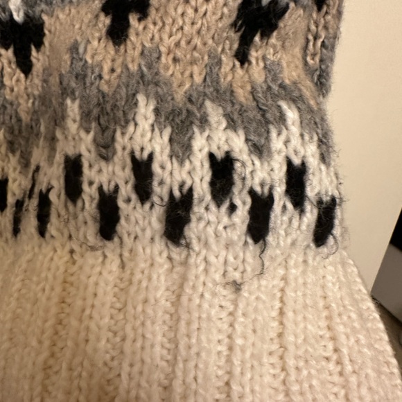 American Eagle Cardigan - Picture 10 of 11